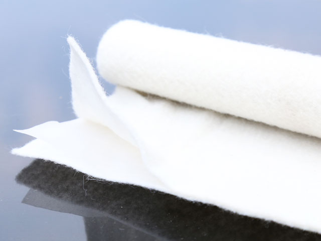 土工膜和復(fù)合土工膜的區(qū)別在哪里？